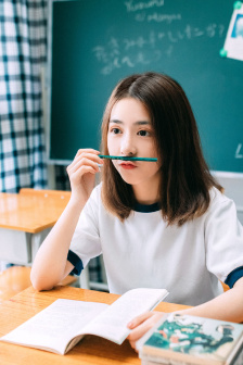 神奇女侠vs怪兽们